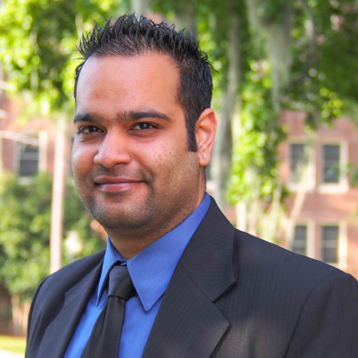 manchiraju headshot 700x700 manchiraju headshot 700x700